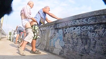 Cruising...horny Promenade